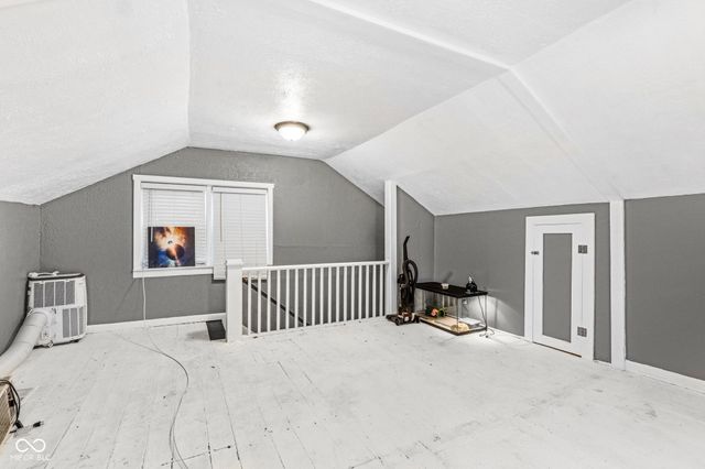 42 E Brookville Road, Fountaintown, IN 46130