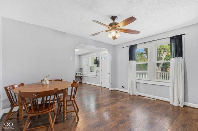 42 E Brookville Road, Fountaintown, IN 46130