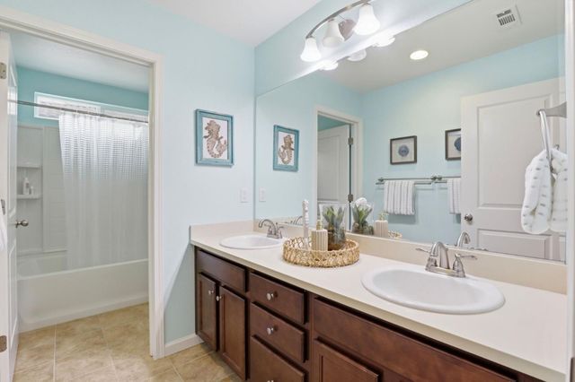 301 Promise Way, Hollister, CA 95023