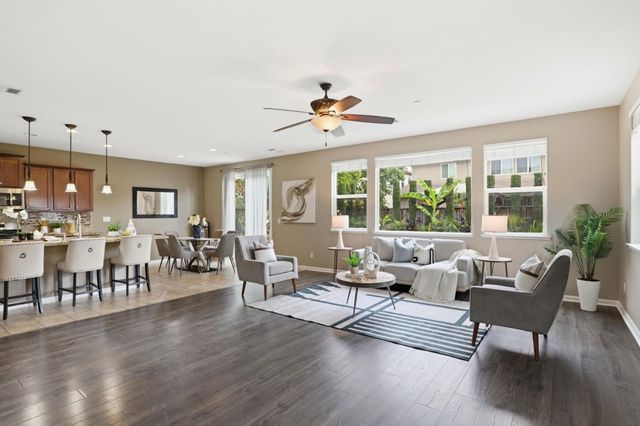 301 Promise Way, Hollister, CA 95023