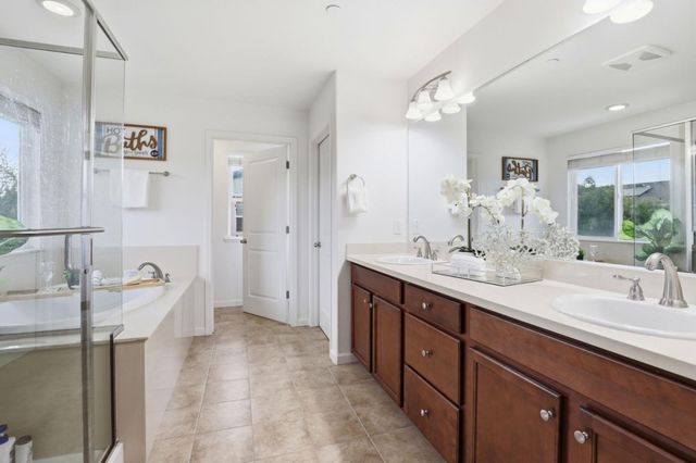 301 Promise Way, Hollister, CA 95023