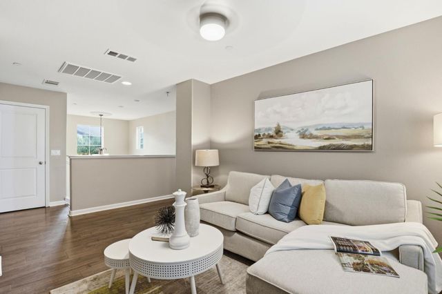 301 Promise Way, Hollister, CA 95023