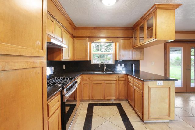 6923 Leader St Street, Houston, TX 77074