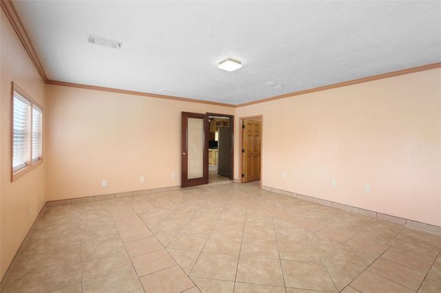 6923 Leader St Street, Houston, TX 77074