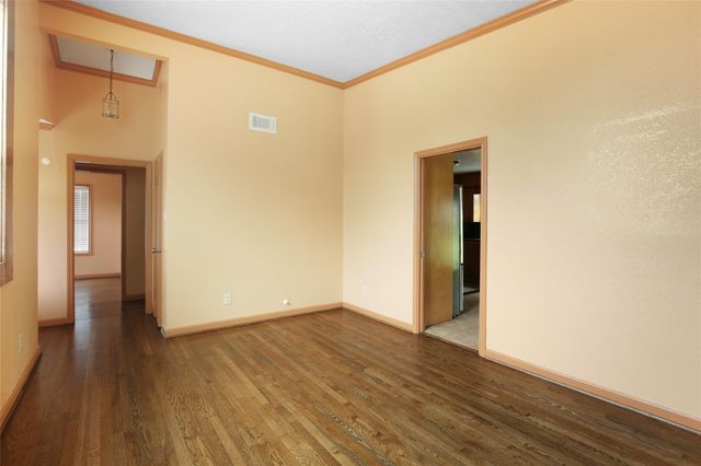 6923 Leader St Street, Houston, TX 77074