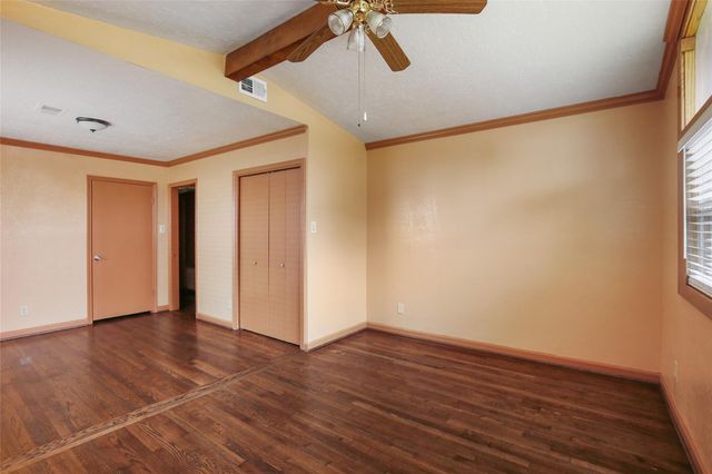 6923 Leader St Street, Houston, TX 77074