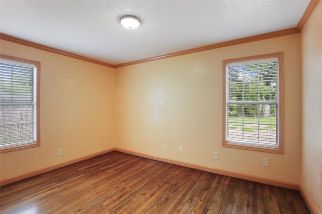 6923 Leader St Street, Houston, TX 77074