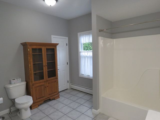 26 Edward St, New Bedford, MA 02740