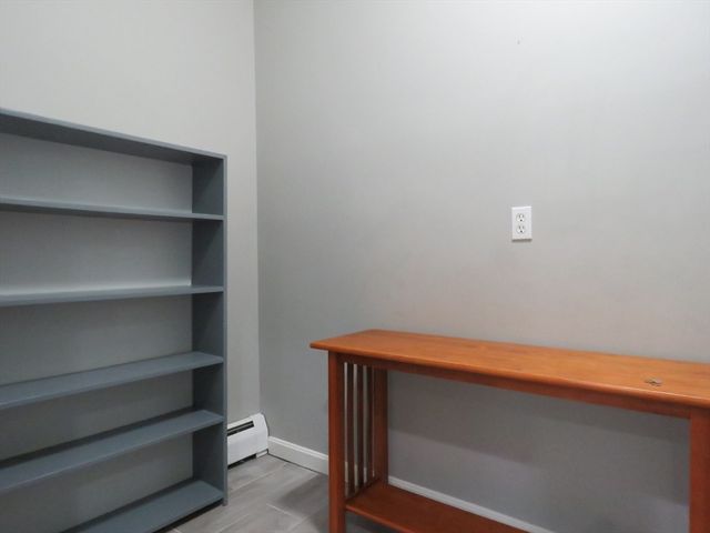 26 Edward St, New Bedford, MA 02740