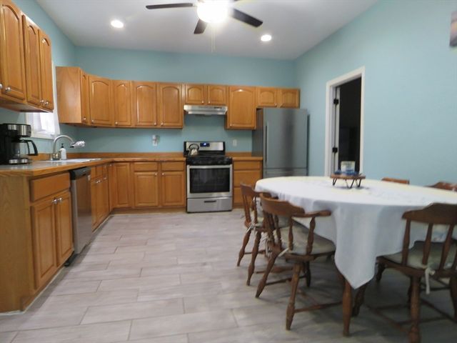 26 Edward St, New Bedford, MA 02740