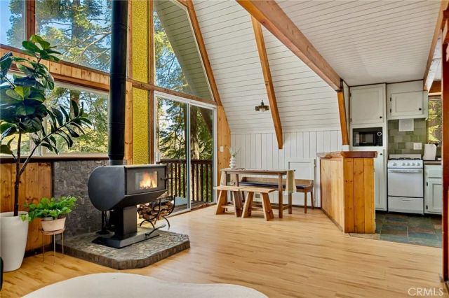 31661 Wagon Wheel, Running Springs, CA 92382