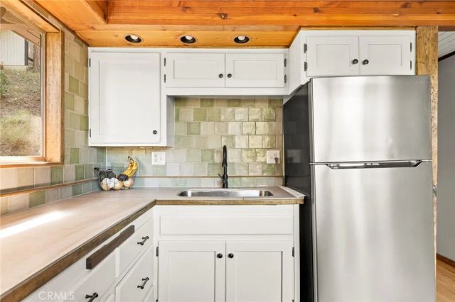31661 Wagon Wheel, Running Springs, CA 92382
