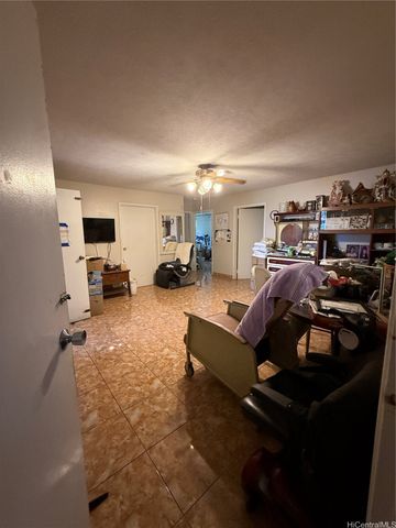 94-571 Anaaina Place, Waipahu, HI 96797