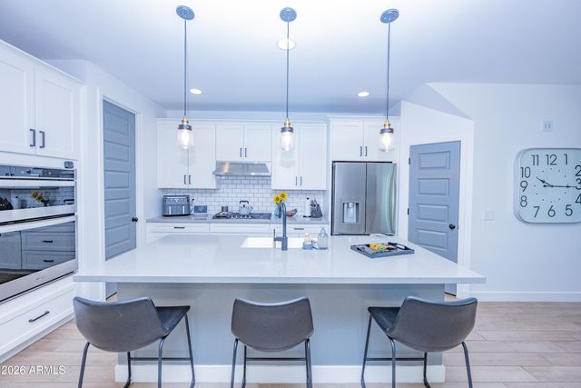 2037 W KINFIELD Trail, Phoenix, AZ 85085
