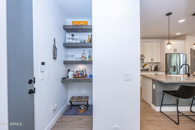2037 W KINFIELD Trail, Phoenix, AZ 85085