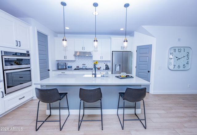 2037 W KINFIELD Trail, Phoenix, AZ 85085