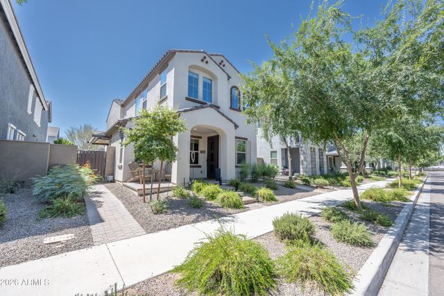 2037 W KINFIELD Trail, Phoenix, AZ 85085