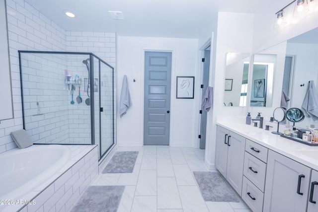 2037 W KINFIELD Trail, Phoenix, AZ 85085