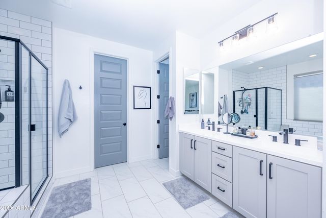 2037 W KINFIELD Trail, Phoenix, AZ 85085