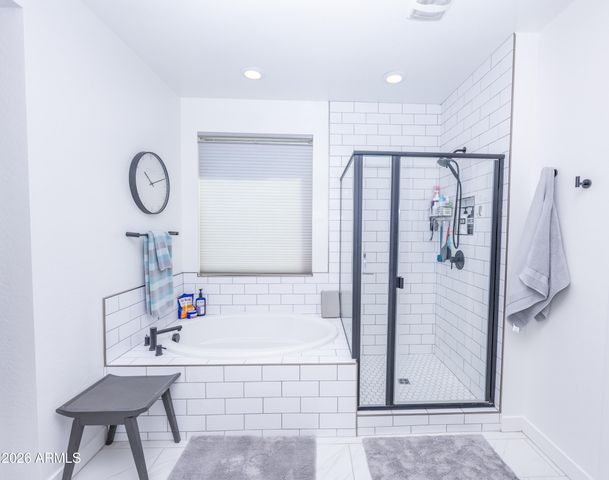 2037 W KINFIELD Trail, Phoenix, AZ 85085