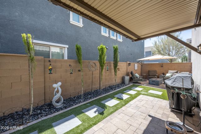 2037 W KINFIELD Trail, Phoenix, AZ 85085