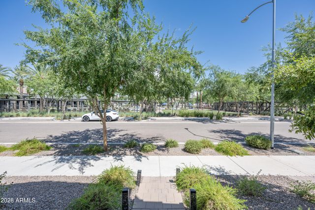 2037 W KINFIELD Trail, Phoenix, AZ 85085