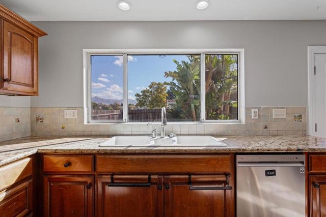 961 Alder Street, Hollister, CA 95023