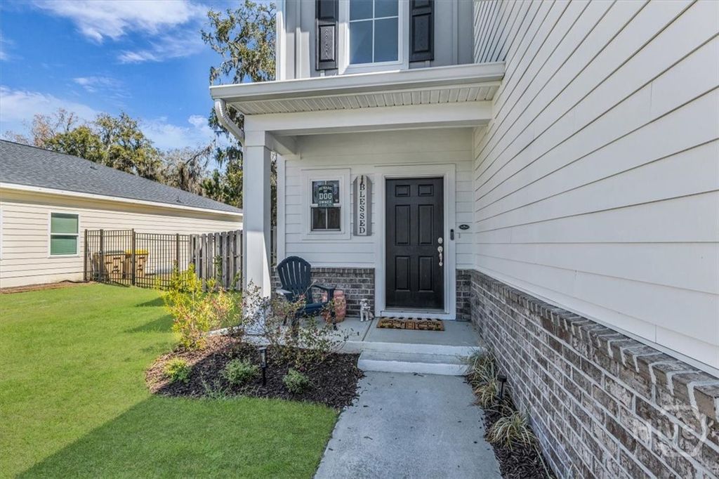 Image 5 of property listing at 399 Beecher Drive, Richmond Hill, GA 31324