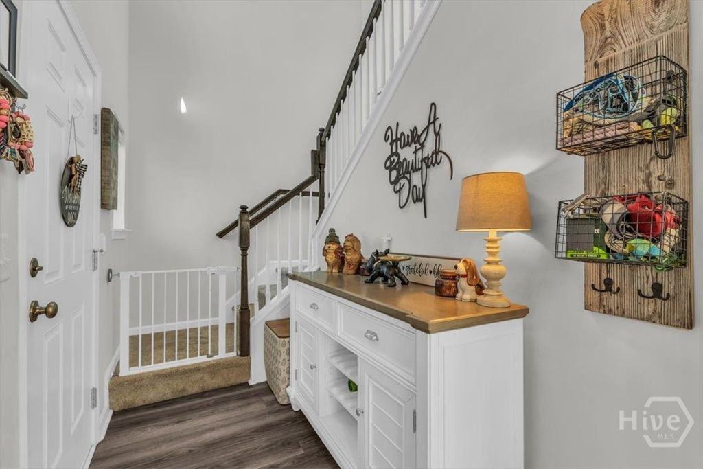 Image 6 of property listing at 399 Beecher Drive, Richmond Hill, GA 31324