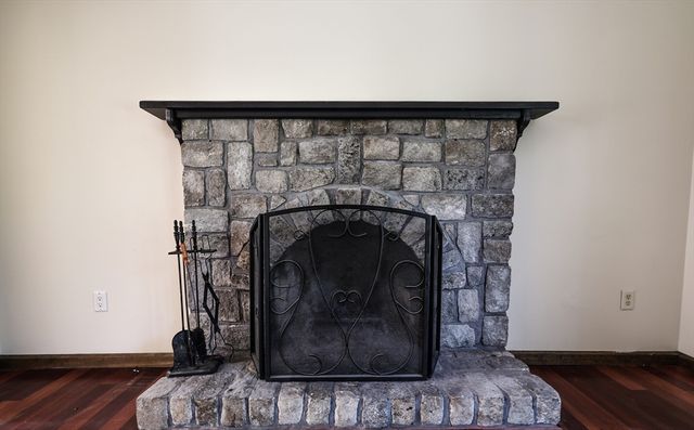 428 Michael Sears Rd., Belchertown, MA 01007
