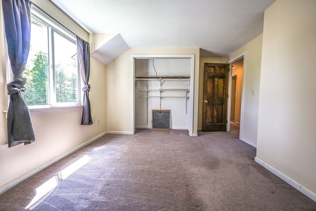 428 Michael Sears Rd., Belchertown, MA 01007
