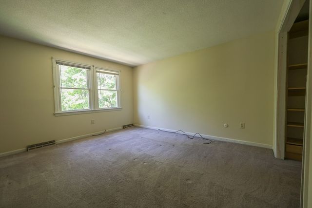 428 Michael Sears Rd., Belchertown, MA 01007