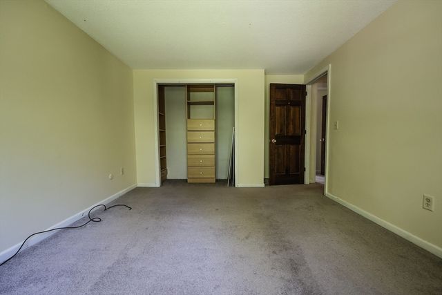 428 Michael Sears Rd., Belchertown, MA 01007