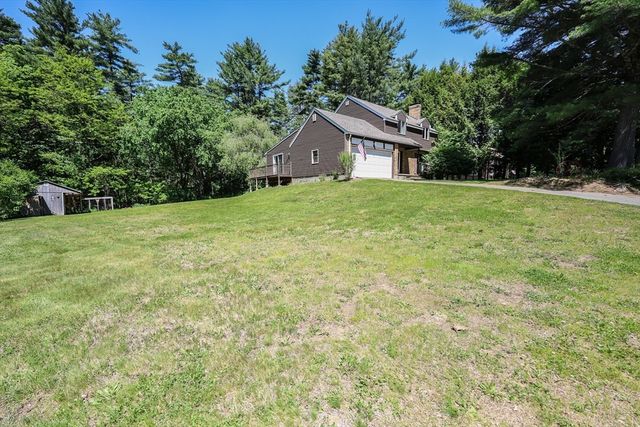 428 Michael Sears Rd., Belchertown, MA 01007