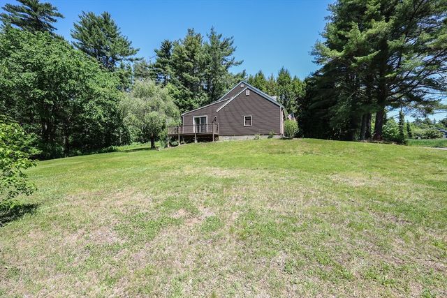 428 Michael Sears Rd., Belchertown, MA 01007