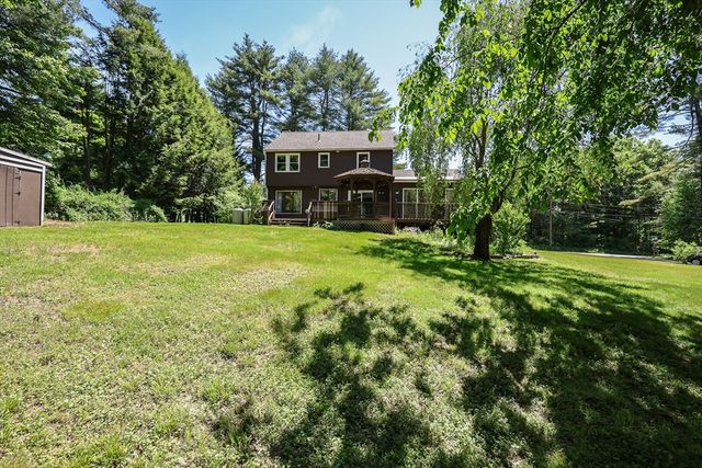 428 Michael Sears Rd., Belchertown, MA 01007