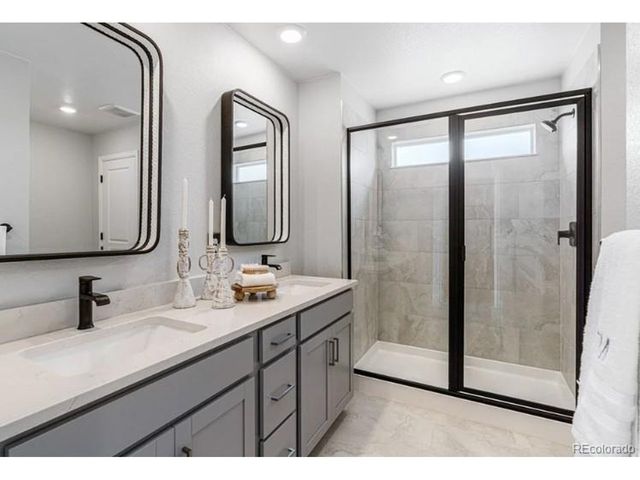 28425 E 4th Ave, Watkins, CO 80137