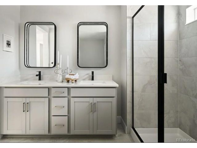 28425 E 4th Ave, Watkins, CO 80137