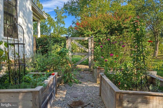 3307 WINDY BUSH RD, New Hope, PA 18938
