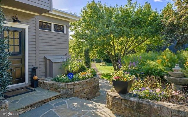 3307 WINDY BUSH RD, New Hope, PA 18938