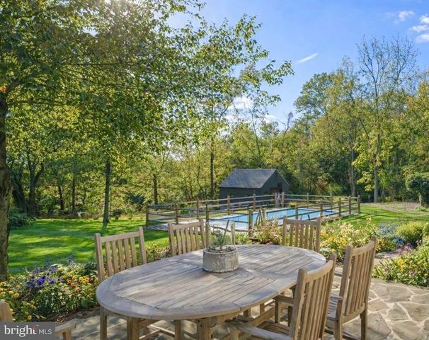 3307 WINDY BUSH RD, New Hope, PA 18938