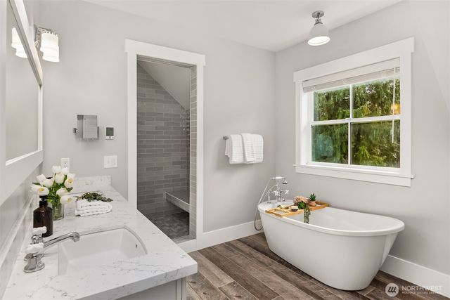 10717 NE Manitou Park Boulevard, Bainbridge Island, WA 98110