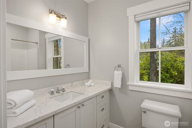 10717 NE Manitou Park Boulevard, Bainbridge Island, WA 98110