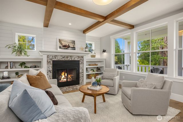 10717 NE Manitou Park Boulevard, Bainbridge Island, WA 98110