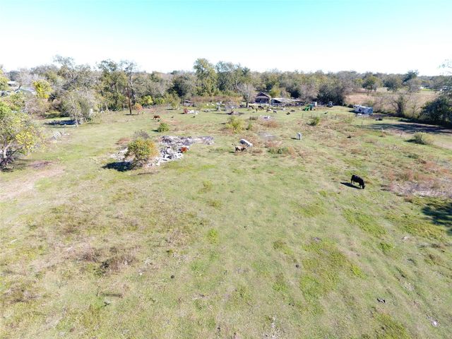 311 County Road 488, Sweeny, TX 77480