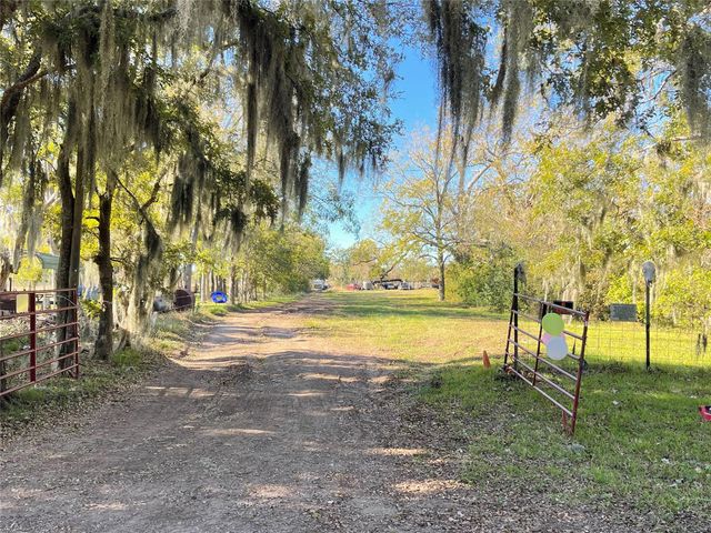 311 County Road 488, Sweeny, TX 77480