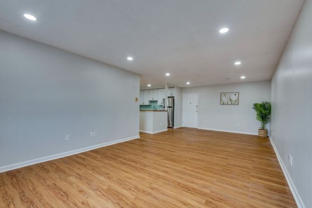 474 Broadway 46, Somerville, MA 02145