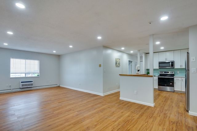 474 Broadway 46, Somerville, MA 02145