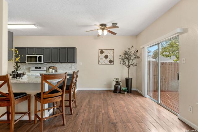 1411 Flower Brook, San Antonio, TX 78232