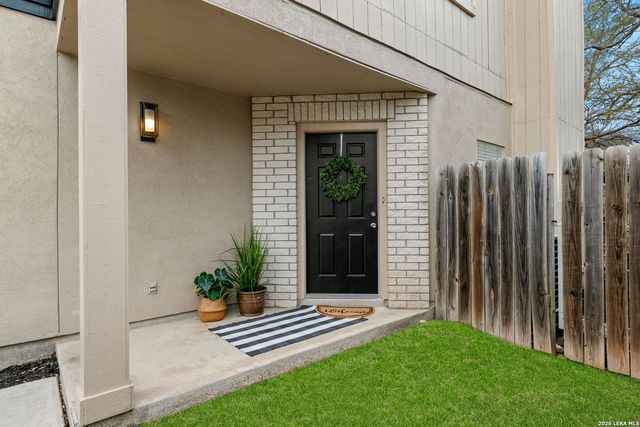1411 Flower Brook, San Antonio, TX 78232